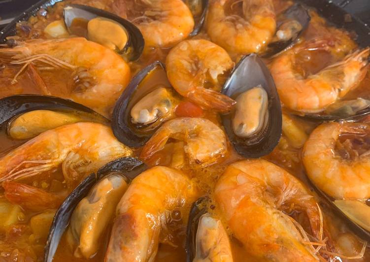 Paella marinera