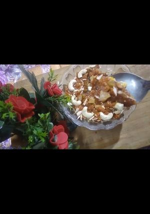 गाजर का हलवा (Gajar ka Halwa recipe in Hindi) रेसिपी मुख्य फोटो