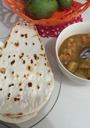 Foto resep Naan with chicken curry