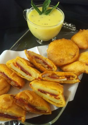 બટાકા ડુંગળી ના દાબડા (bataka dungri na dabda recipe in Gujarati) રેસીપી મુખ્ય ફોટો