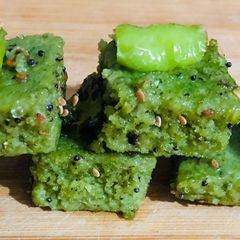 A picture of Multigrain spinach dhokla.