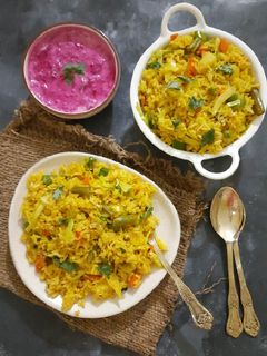 વેજ પુલાવ (Veg. Pulao Recipe In Gujarati) રેસીપી મુખ્ય ફોટો