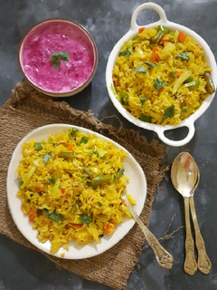 વેજ પુલાવ (Veg. Pulao Recipe In Gujarati) રેસીપી મુખ્ય ફોટો