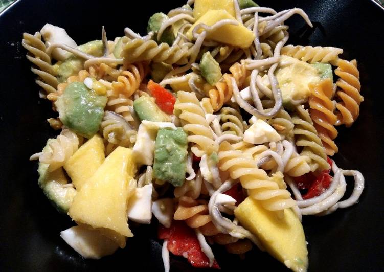 Ensalada de pasta con gulas