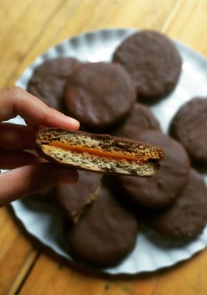 Una foto de Alfajores de chocolate