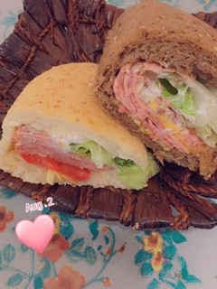 عکسی از دستور ساندویچ کالباس 🥪