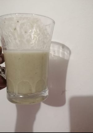 Une photo de Smoothie Concombre dattes