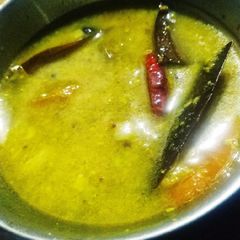 A picture of Hare matar ki daal(green peas pulse).