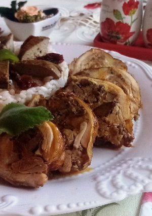 Libazsíron sütve kacsamájjal töltve kicsontozott csirkecombok recept fotója
