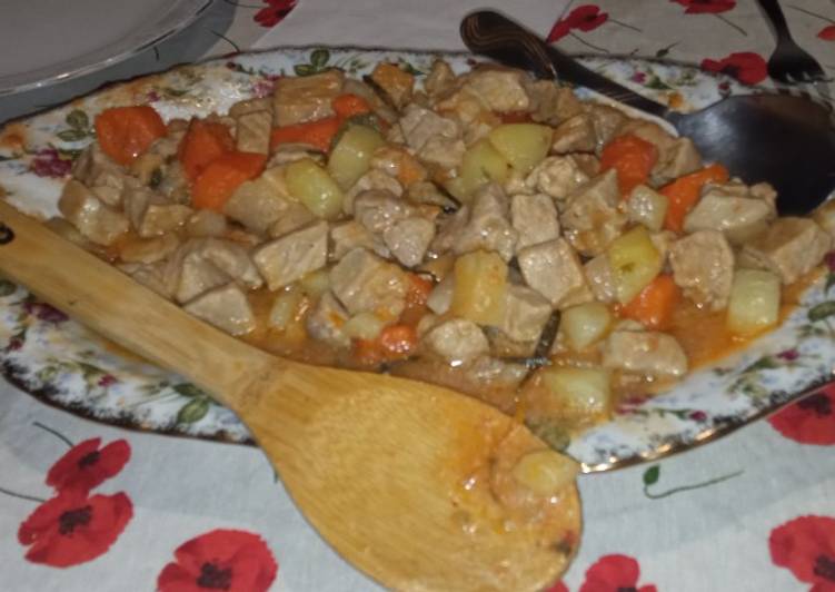 Guisado de tacos de magro con cerveza y picante peruano