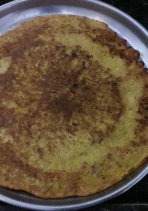 A picture of Gajar gobhi moong dal dosa.