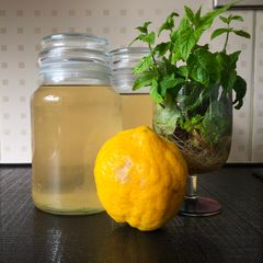 A picture of Elderflower cordial.