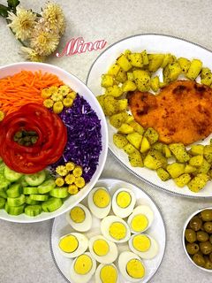 عکسی از دستور شنیسل مرغ در فر با سیب زمینی نعنایی تنوری