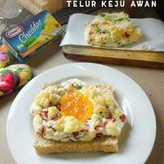 A picture of Telur keju awan.
