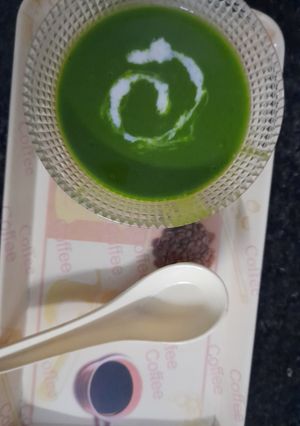 पालक सूप (palak soup recipe in Hindi) रेसिपी मुख्य फोटो