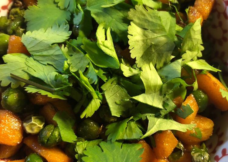 Recipe of Homemade Coriander carrots and peas - vegan