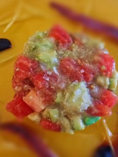 Una foto de Tartar de tomate🍅🍅🍅🍅