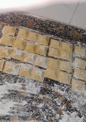 Una foto de Raviolones de pollo y ricota