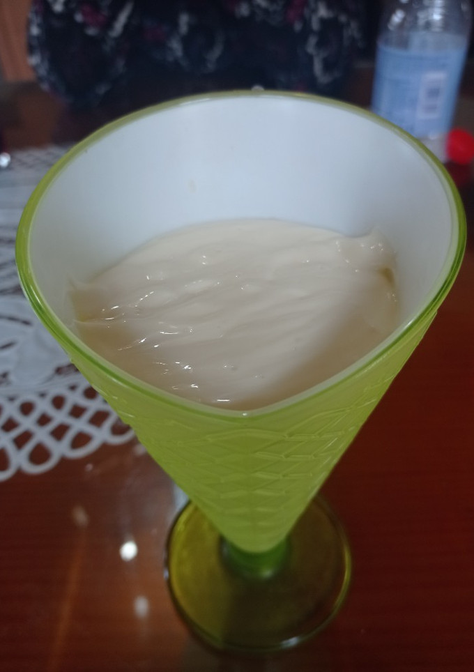 Una foto de Mousse de limón súper fácil
