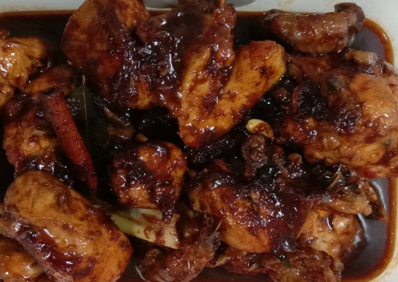 Sepakan dari Ayamo Masaka 🌚🖤😊