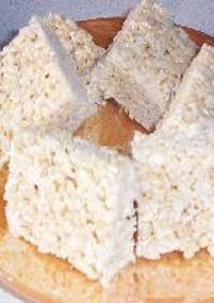 A picture of Rice Krispie Treats.