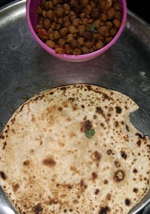 चना मसाला (chana masala recipe in Hindi) रेसिपी मुख्य फोटो
