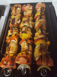 Una foto de Brocheta de pollo