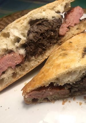 Foto principal de Bocadillo de Blanc i negre (morcilla y longanizas)