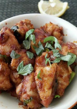 A picture of Lemon basil chicken.