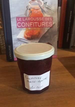 Une photo de Confiture de fraises à la menthe au cooking chef
