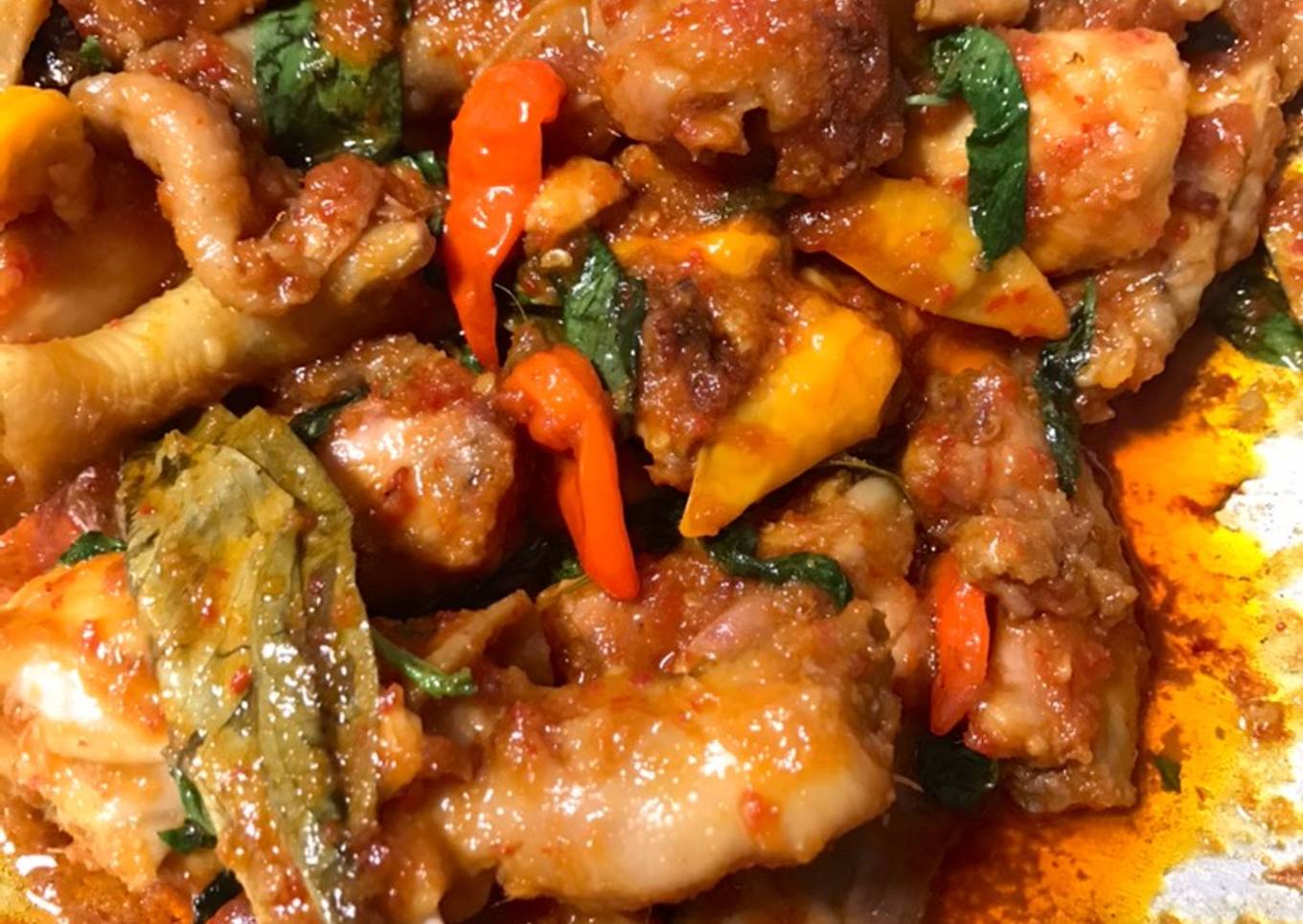 Ayam panggang dengan basil