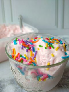Foto resep Es krim strawberry 🍓