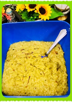 A picture of Bowl of Saffron oats (vegetarian meal).