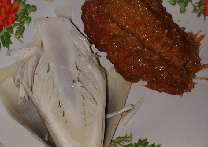 Sambal sereh dan lalap jantung pisang