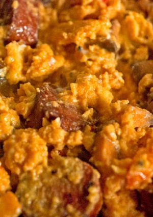 Una foto de Huevos pericos con chorizo