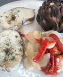 Merluza al horno con verduras