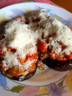 Una foto de Berenjena rellena de bonito