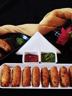 A picture of Leftover potato bread finger roll.