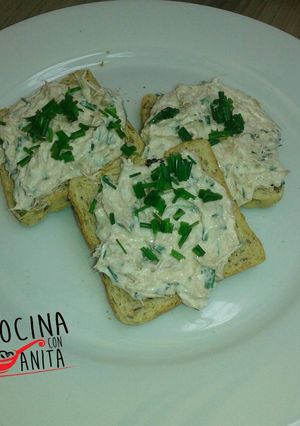Una foto de Tostadas de atún