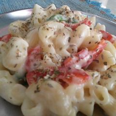 A picture of White Sauce Peppers Pasta.