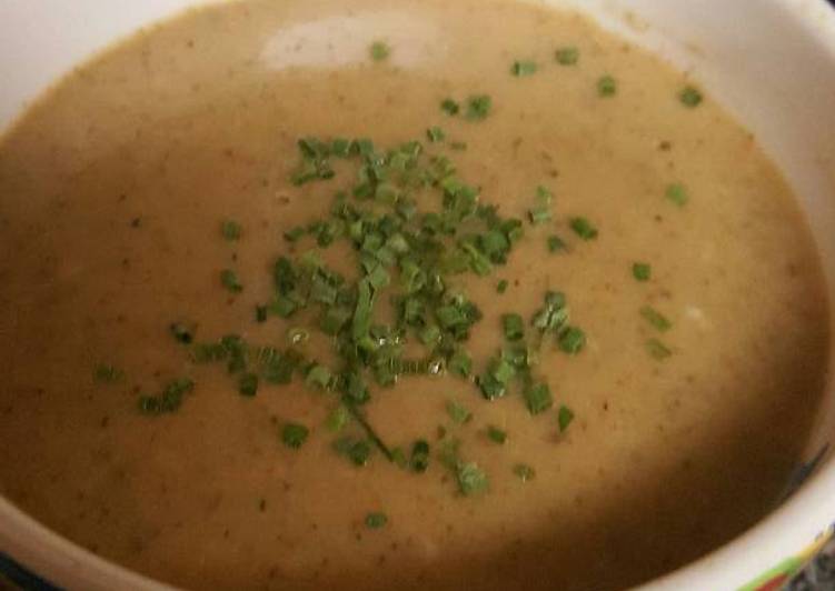 Tasty And Delicious of roasted broccoli mushroom soup