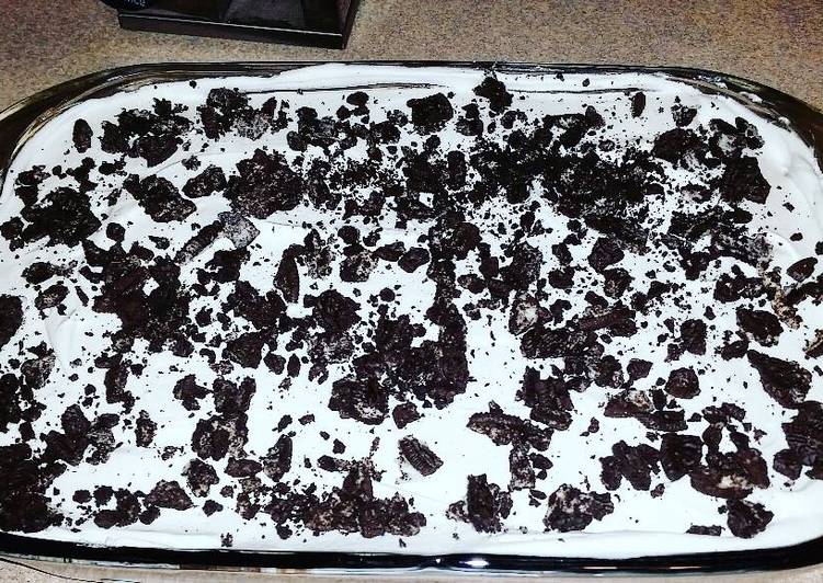 Recipe of Quick Oreo Pudding Dessert