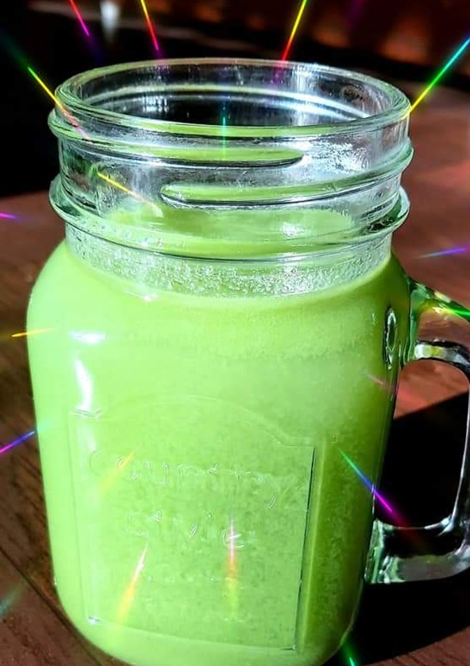 ગ્રીન જ્યુસ (Green Juice Recipe In Gujarati) રેસીપી મુખ્ય ફોટો