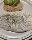 Filete de pescado con salsa de yogurt y eneldo