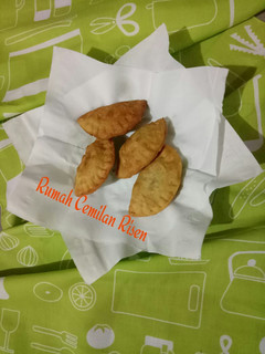 Foto resep Curry Puff/Pastel renyah tanpa diuleni