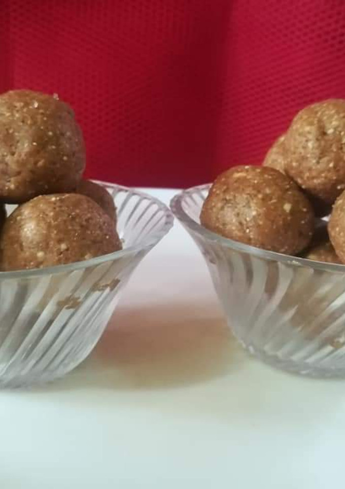 கருப்பட்டி கடலை லட்டு செய்முறை முக்கிய புகைப்படம்