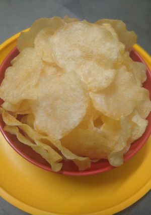 વેફર (Wafer Recipe In Gujarati) રેસીપી મુખ્ય ફોટો