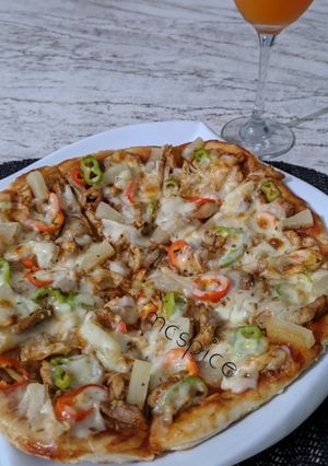 A picture of Chicken pizza.