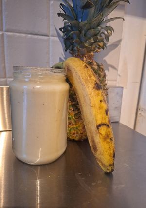 Une photo de Compote banane ananas