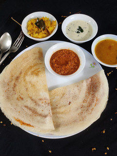 મસાલા ઢોસા (Masala Dosa Recipe In Gujarati) રેસીપી મુખ્ય ફોટો